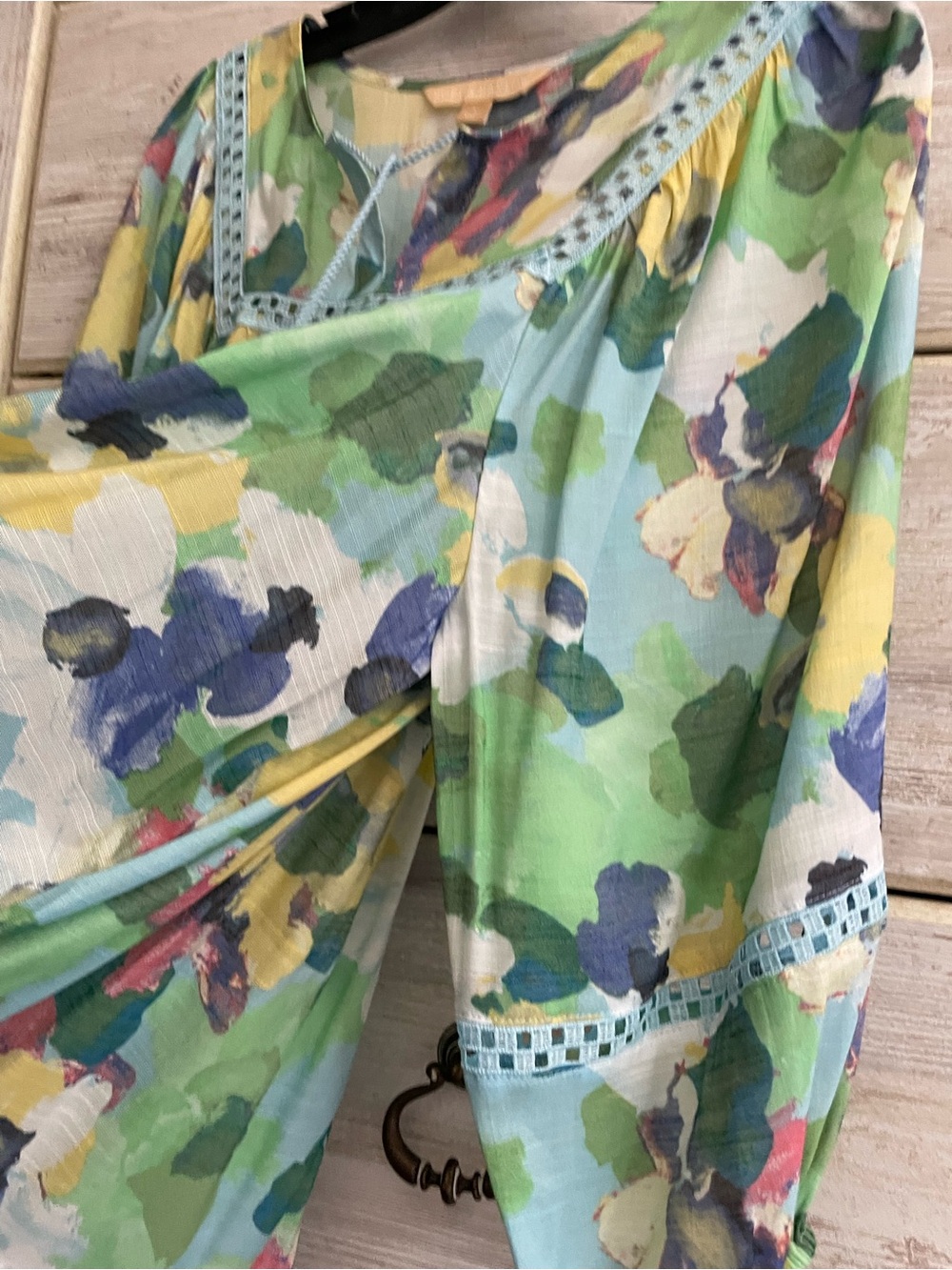 Hope & Harlow Watercolor Floral Peasant Top Size L Blue Green Boho Crochet Lace - Picture 8 of 13